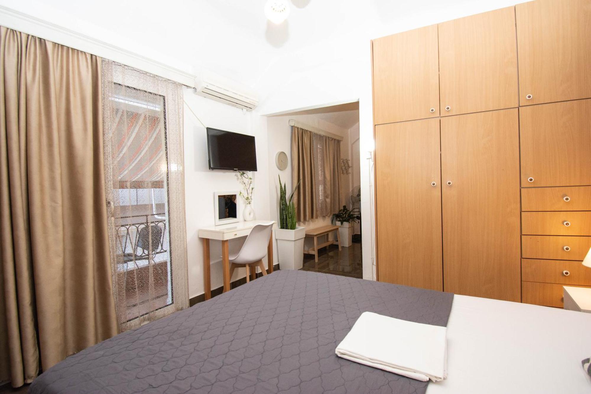 Athina House "By Checkin" Apartment Heraklion  Exterior photo